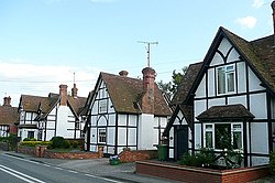 House in Lower Basildon - geograph.org.uk - 1345025.jpg