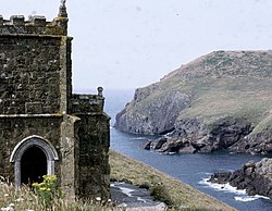 Port Quin Creek from Doyden Castle - geograph.org.uk - 1014055.jpg