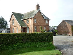 A house in Longcroft (geograph 3122274).jpg