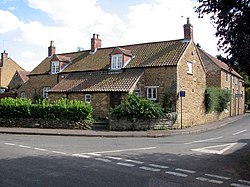 Cottages at Harston - geograph.org.uk - 1464962.jpg