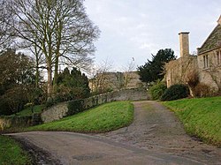 Barnwell Castle.jpg