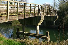 Shifford Lock Cut Bridge - geograph.org.uk - 379511.jpg