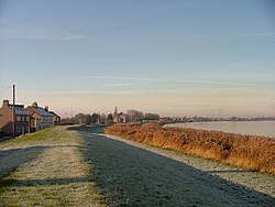 Whitgift, dyke and Ouse.jpg