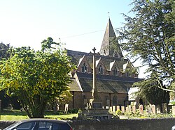 The parish church of St Michael, at Farnsfield, in Nottinghamshire.jpg