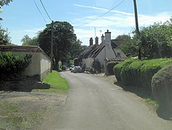Cottages at West Stratton - geograph.org.uk - 3158205.jpg