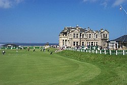 18th Green and Clubhouse.jpg