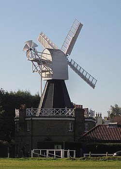 Old Windmill, Wimbledon Common - geograph.org.uk - 3183276.jpg