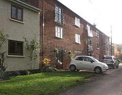 Housing conversion, Ham - geograph.org.uk - 3746348.jpg