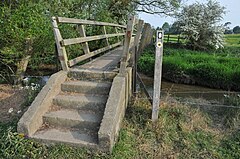A Thames footbridge between fields of Cricklade (geograph 2393879).jpg