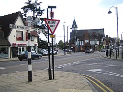 Loughton, A121 High Road - geograph.org.uk - 549251.jpg