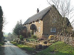 Thenford Cottages - geograph.org.uk - 331560.jpg