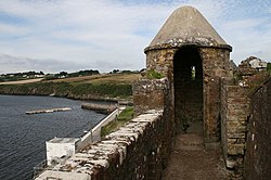 Duncannon Fort - geograph.org.uk - 546482.jpg