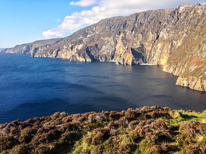 Slieve League, Ireland (17219489569).jpg