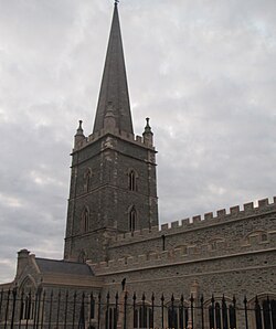 St Columb's Cathedral1 by Paride.jpg