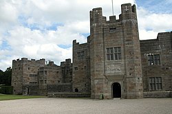 Castle Drogo - geograph.org.uk - 287354.jpg