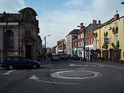The High Street, Newport Pagnell - geograph.org.uk - 368877.jpg