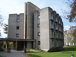 Wolfson Building, St Anne's College, University of Oxford.jpg