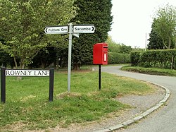 The postbox at Sacombe Green - geograph.org.uk - 1323973.jpg