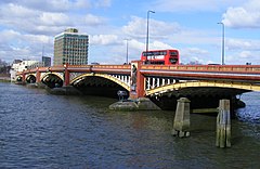 Vauxhall Bridge London - geograph.org.uk - 1752640.jpg
