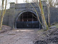 Catesby Tunnel-North Portal (geograph 4400596).jpg