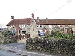 Bow cottages Oxon.jpg