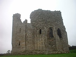 Bowes Castle.jpg