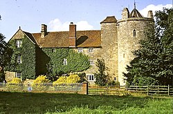 Somerton Castle, Boothby Graffoe, Lincolnshire.jpg