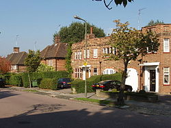 Litchfield Way, Hampstead Garden Suburb.jpg