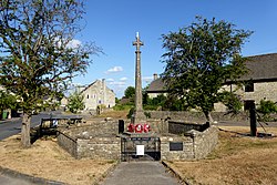 Hawkesbury Upton War Memorial.jpg