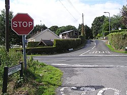 Crossroads, Edenderry - geograph.org.uk - 1445037.jpg