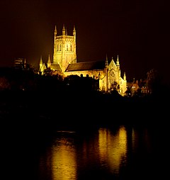Worcester cathedral night2.jpg