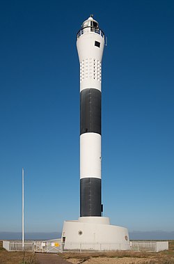 Dungeness Lighthouse.jpg