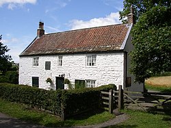 George Stephenson's cottage - geograph.org.uk - 5428.jpg