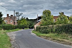 Hollington Cross, Zell House Farm - geograph 6261803.jpg