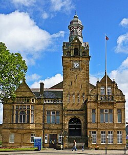 Cleckheaton Town Hall (2690406558).jpg