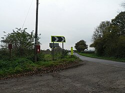 Breamore, postbox No. SP6 340 - geograph.org.uk - 1030416.jpg