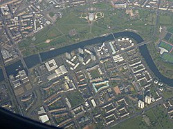 East Glasgow from the air (geograph 5374196) (cropped).jpg