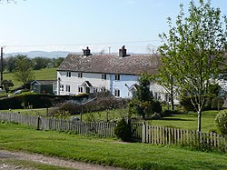 Cottages by St. Mary's - geograph.org.uk - 766412.jpg
