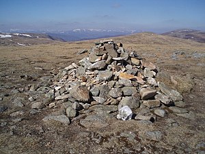 The summit Cairn of Tom Buidhe - geograph.org.uk - 398666.jpg