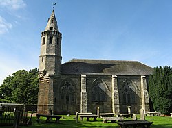 Dairsie Old Church - St Marys (geograph 5495794).jpg