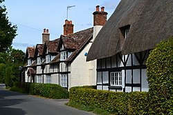 Cottages at West Tytherley (geograph 5901447).jpg