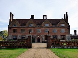 Aston Bury Manor.jpg