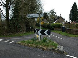 Road Junction, Kitwood - geograph.org.uk - 736597.jpg