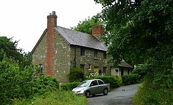 Stone cottage at Perton - geograph.org.uk - 878023.jpg