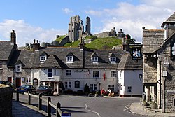 Corfe Castle and Greyhound Inn Dorset England.jpg
