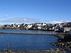 Bowmore from the pier looking east - geograph.org.uk - 307029.jpg