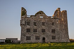 Leamaneh Castle Ireland 12283094446 o.jpg
