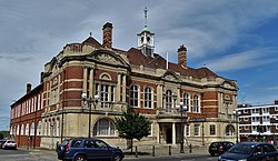 Battersea Town Hall (clipped).jpg