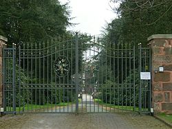 Broughton Hall Gates - geograph.org.uk - 5227.jpg