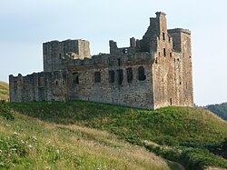 Crichton Castle, near Pathhead, Midlothian.jpg